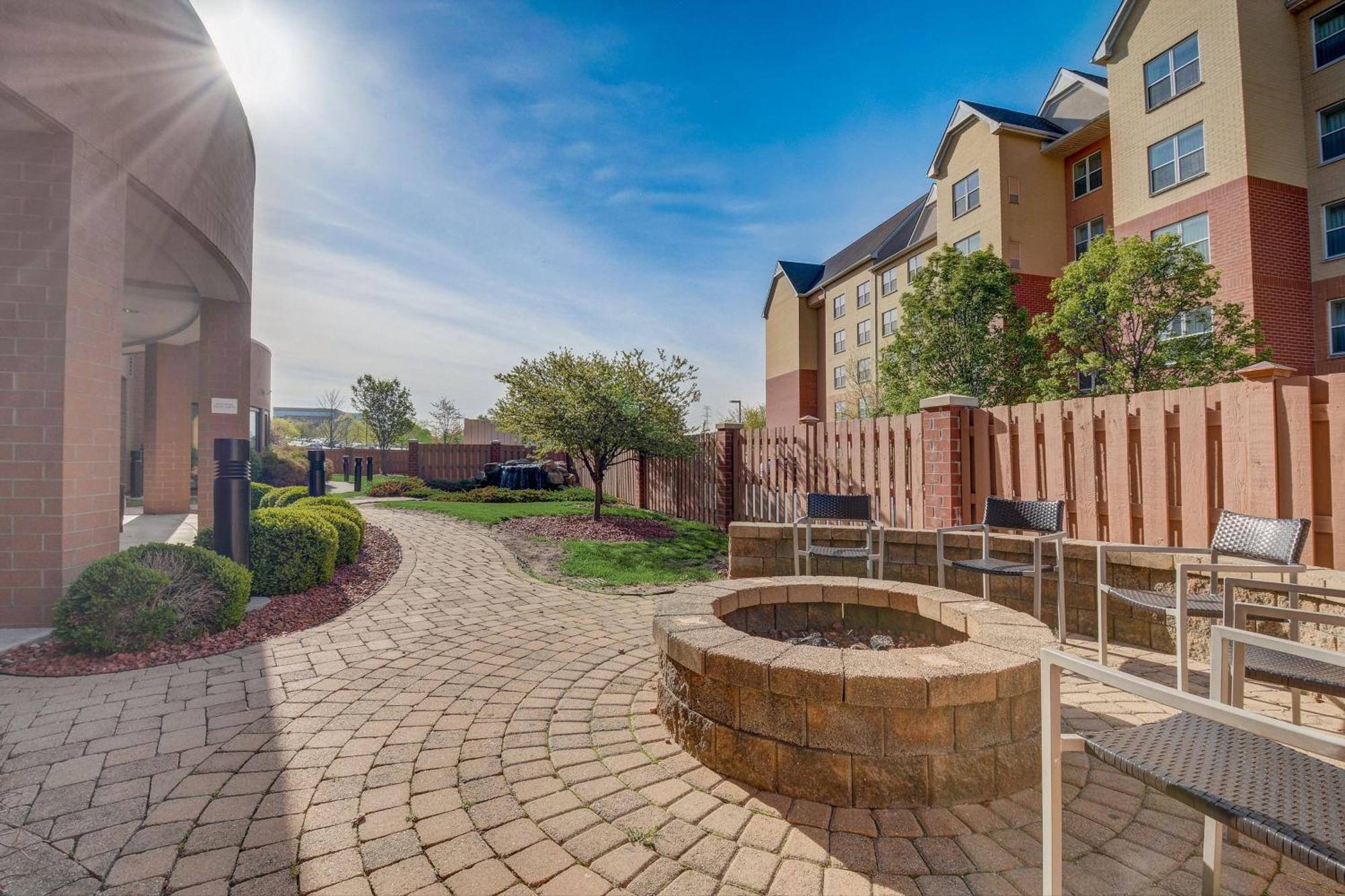 ווסט צ'סטר Courtyard Cincinnati North At Union Centre מראה חיצוני תמונה